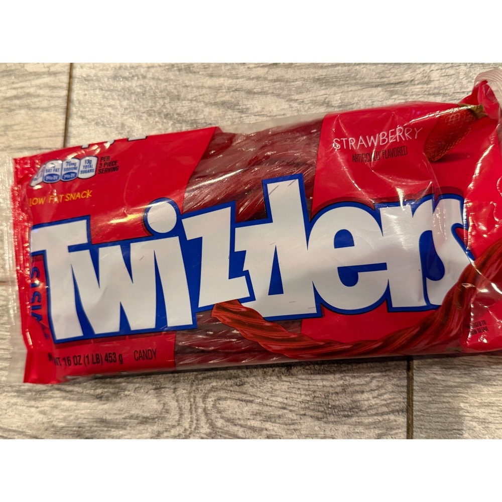 Twizzlers Strawberry Twists Candy Licorice 16 oz Low Fat Snack New 5/2026 USA